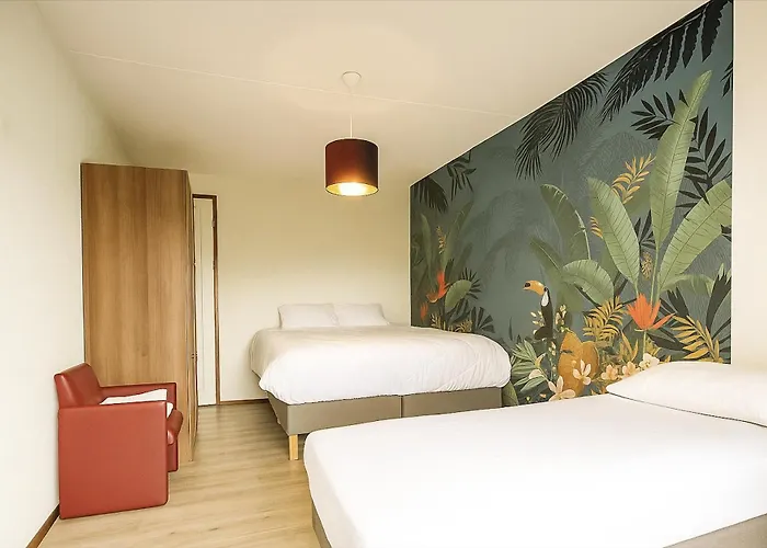 Проживание в семье High Five Амстердам